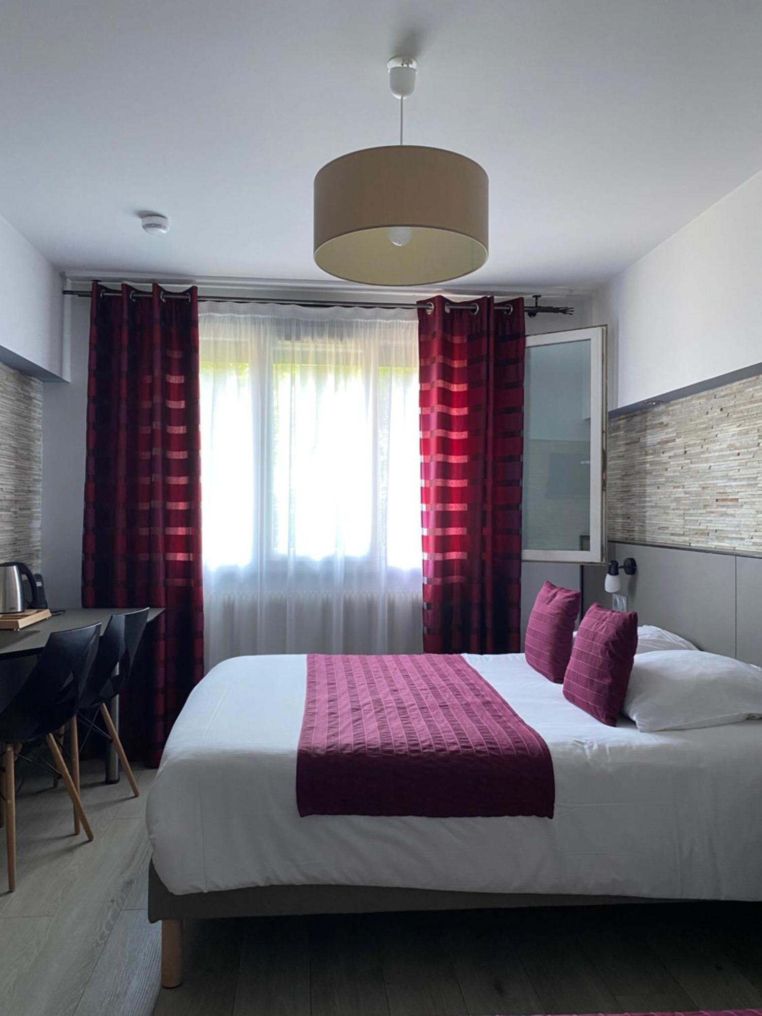 Auberge Des Moulins Pont-Les-Moulins Zewnętrze zdjęcie